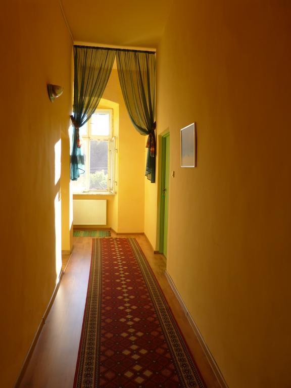 Palac Jastrowiec Esterno foto