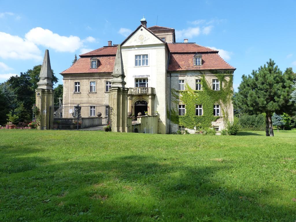 Palac Jastrowiec Esterno foto