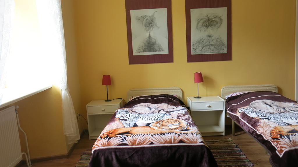 Palac Jastrowiec Esterno foto